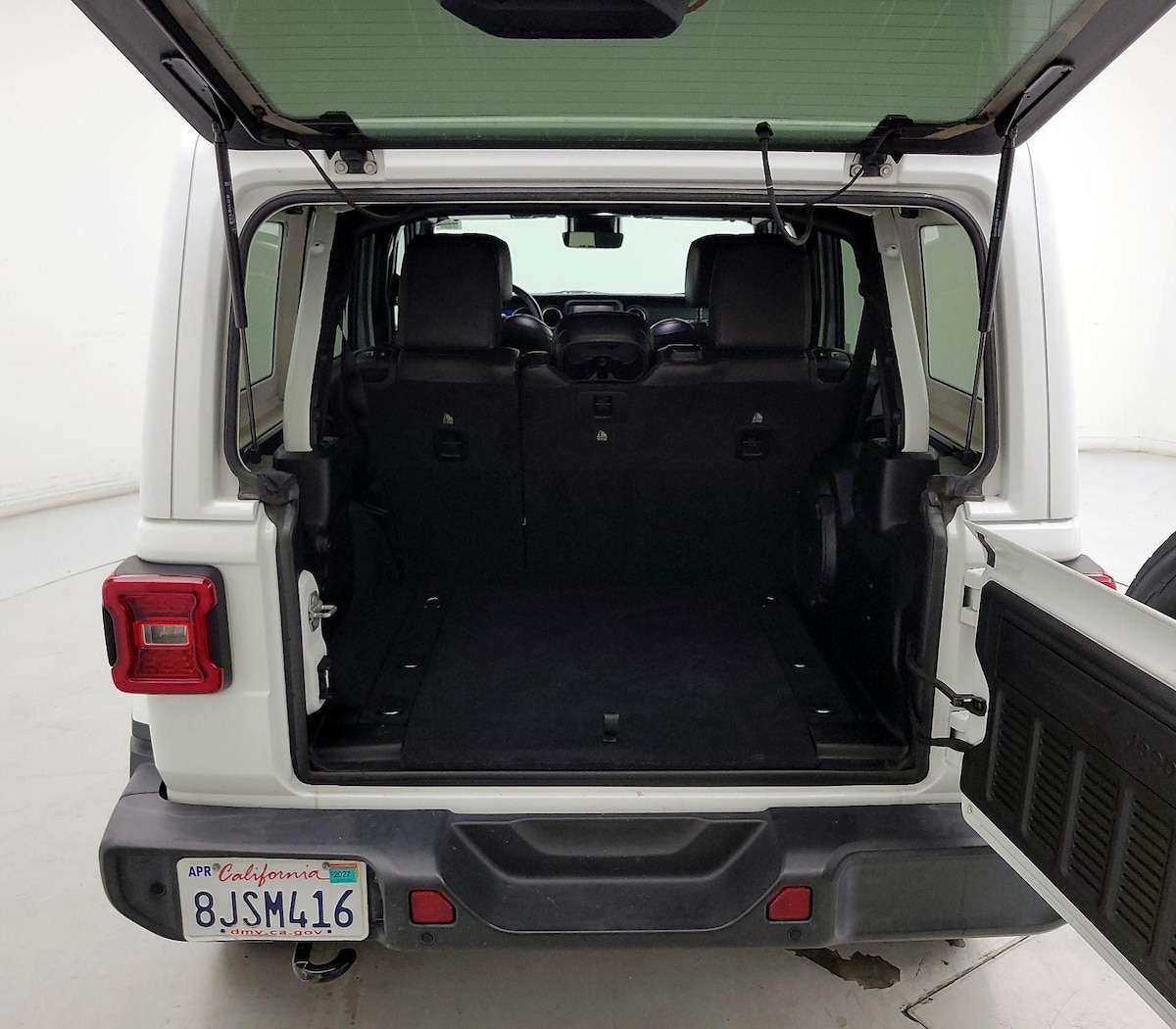 Trunk/Cargo (Seats Up)