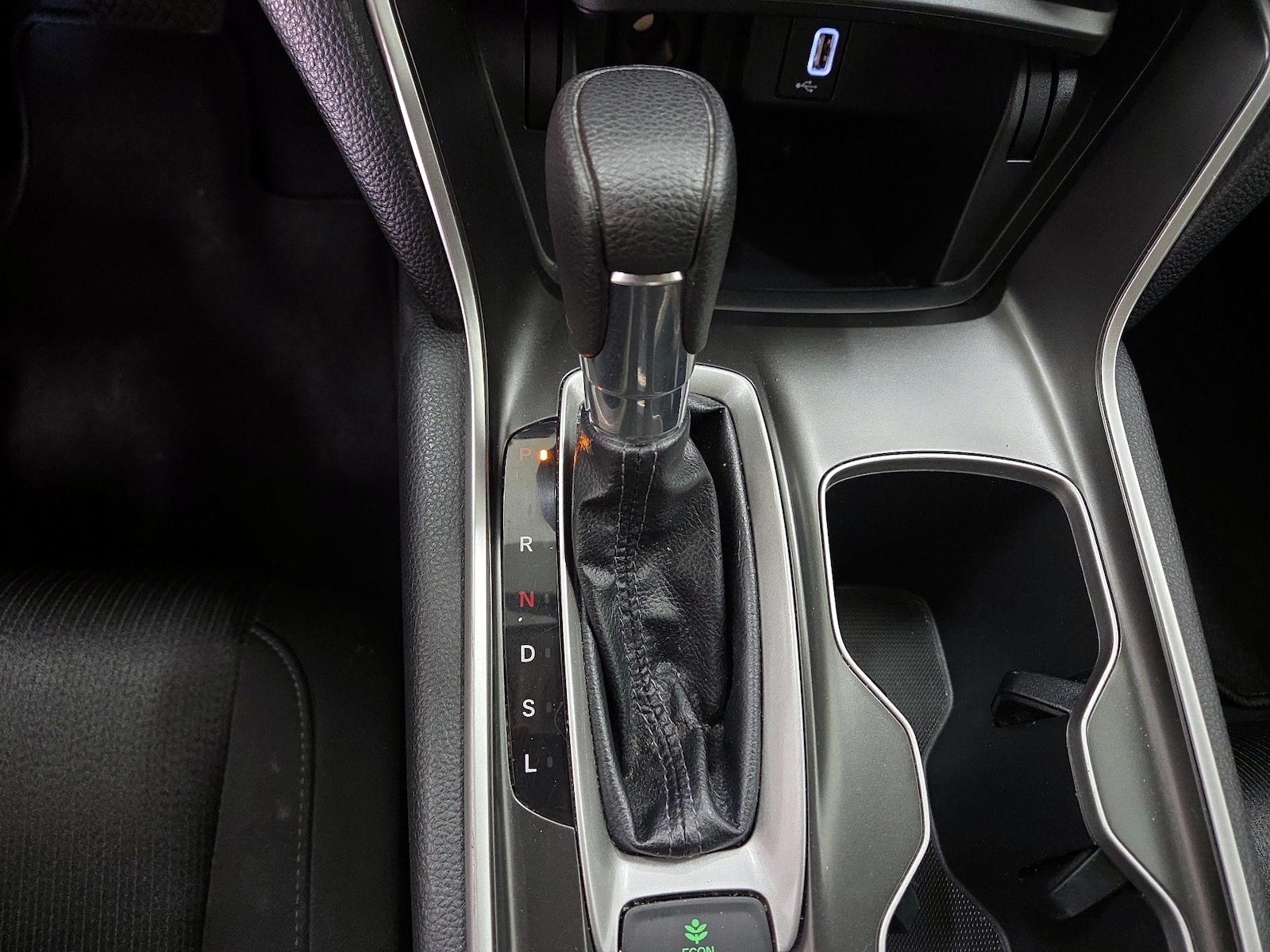2018 Honda Accord LX - Photo 18