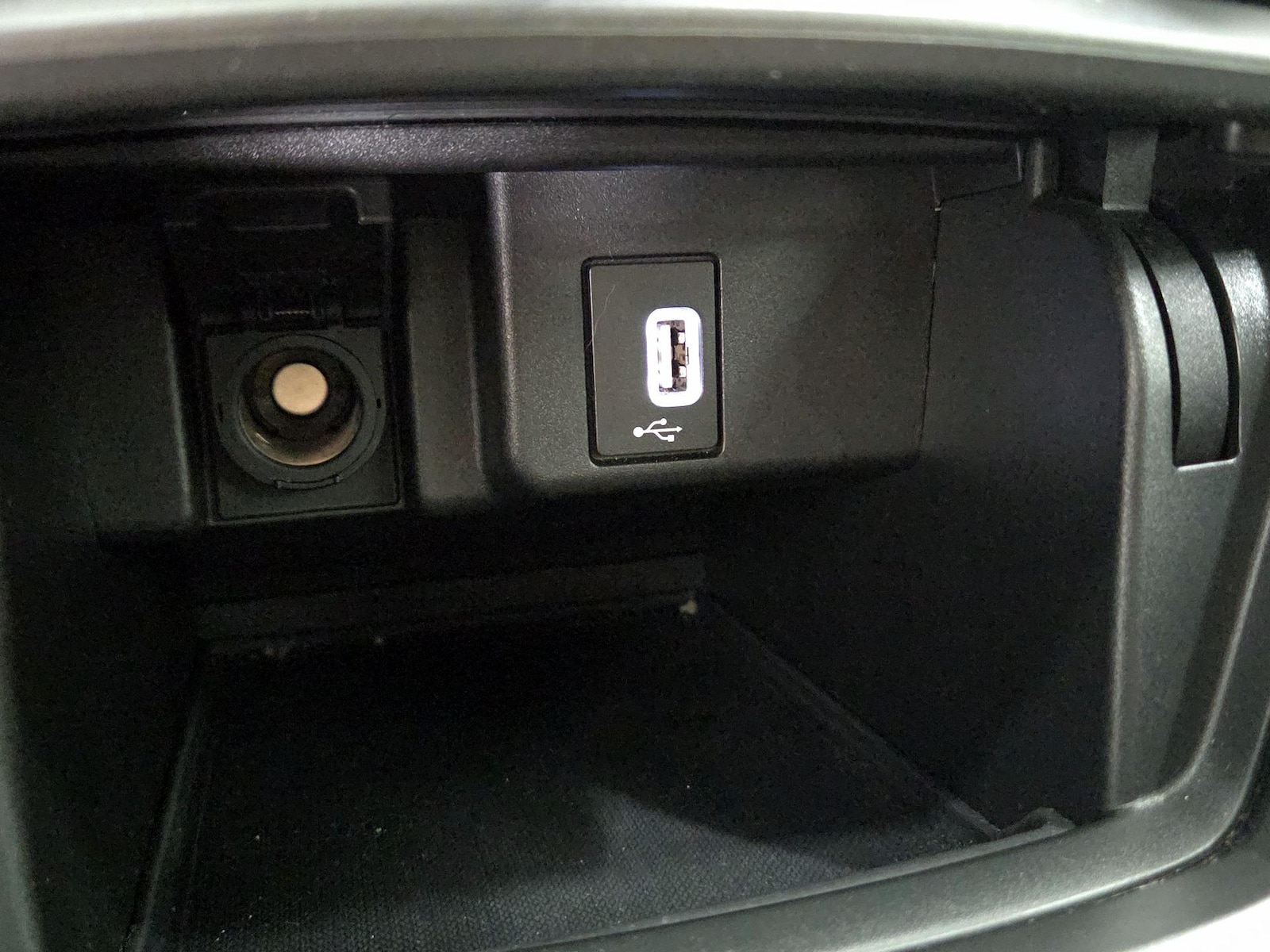 2018 Honda Accord LX - Photo 19