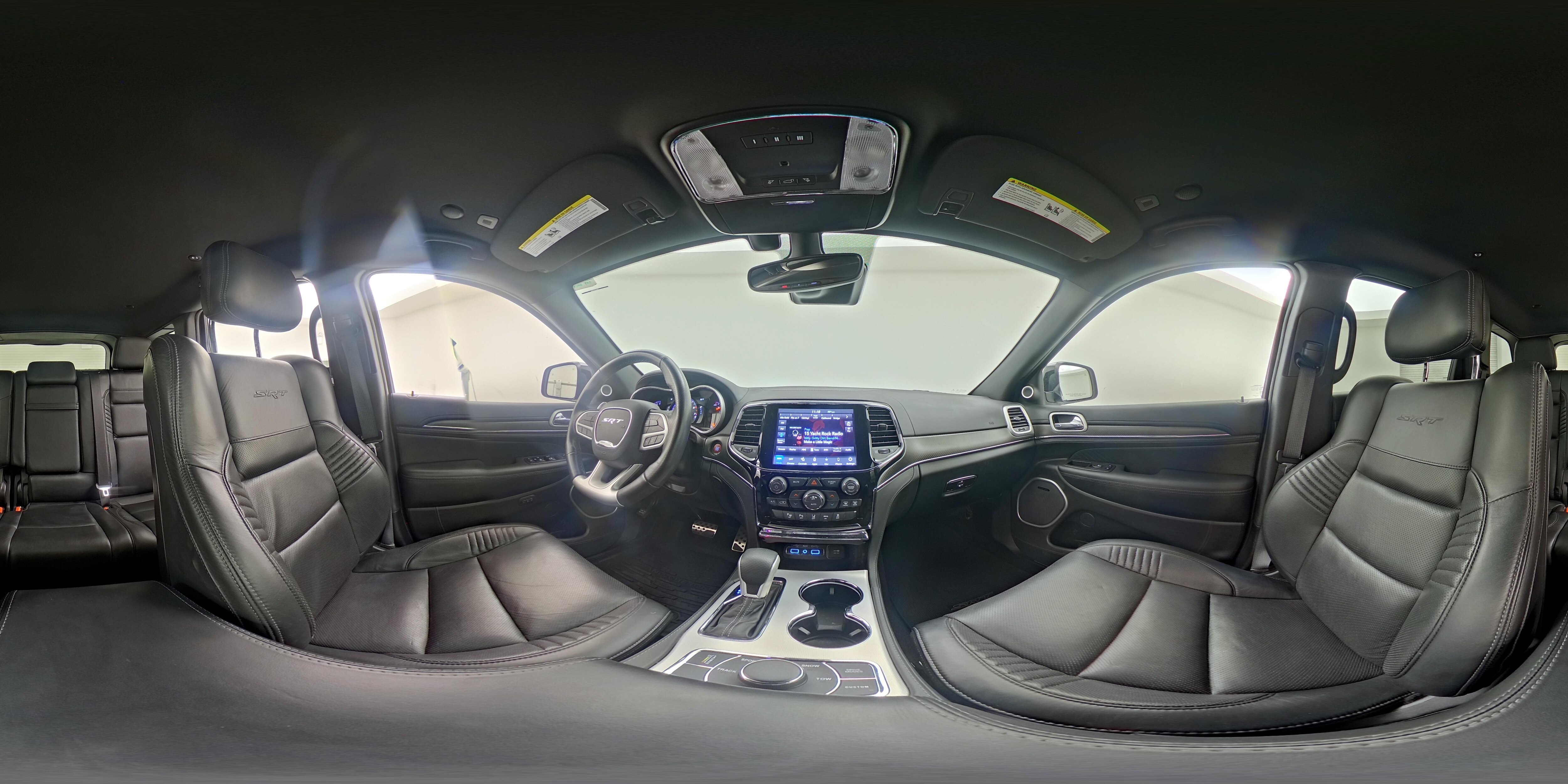 2021 Jeep Grand Cherokee SRT - Photo 25