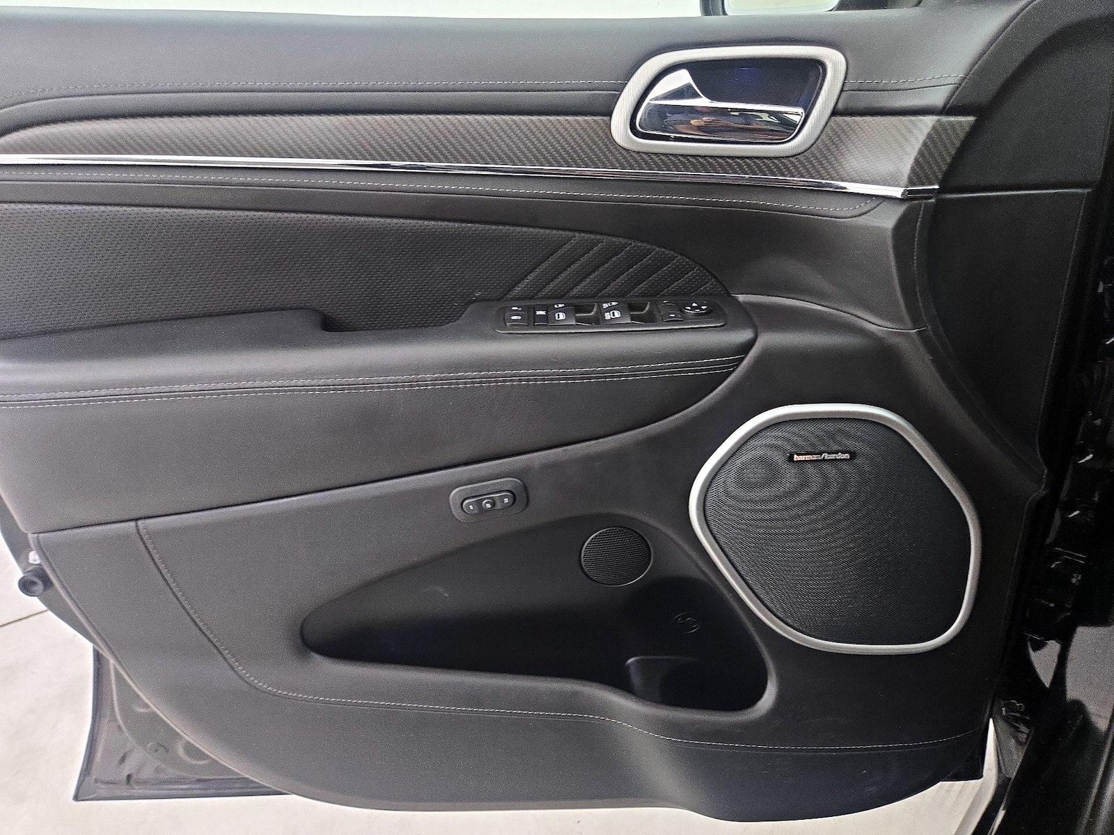 2021 Jeep Grand Cherokee SRT - Photo 13