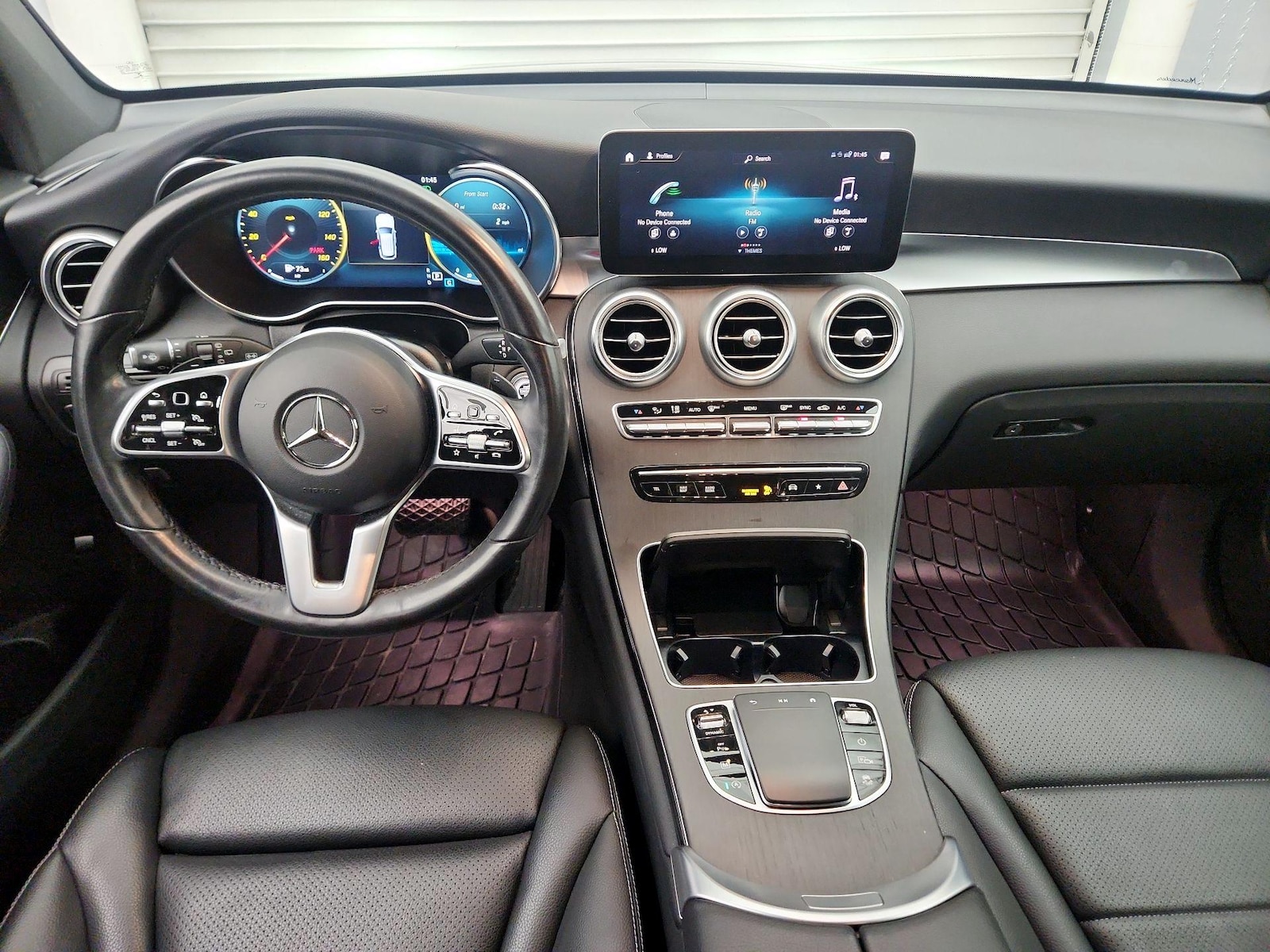2022 Mercedes-Benz GLC GLC300 - Photo 10