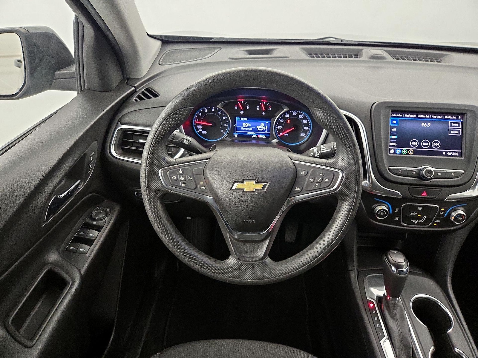 2020 Chevrolet Equinox LT - Photo 11