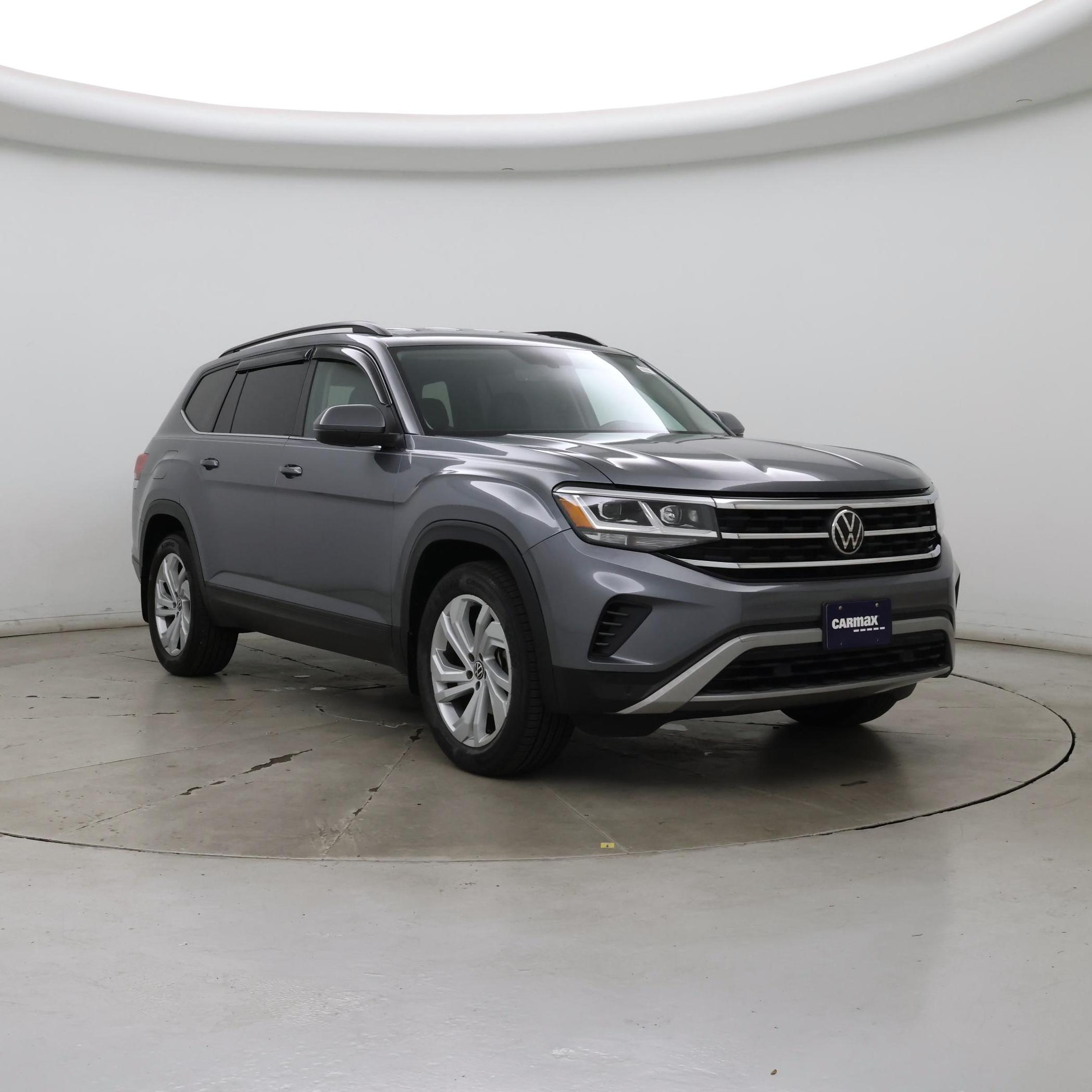 Gray 2022 Volkswagen Atlas SUV / Crossover All-Wheel Drive Automatic