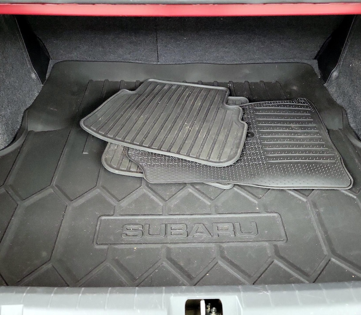 Trunk/Cargo (Seats Up)