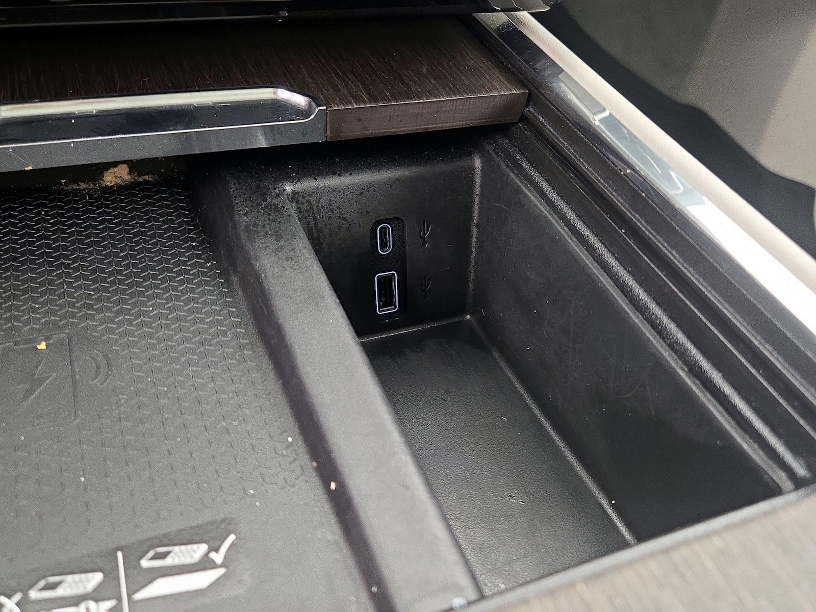 2024 GMC Acadia Denali - Photo 20