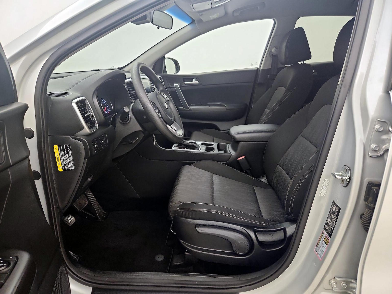 2021 Kia Sportage LX - Photo 12