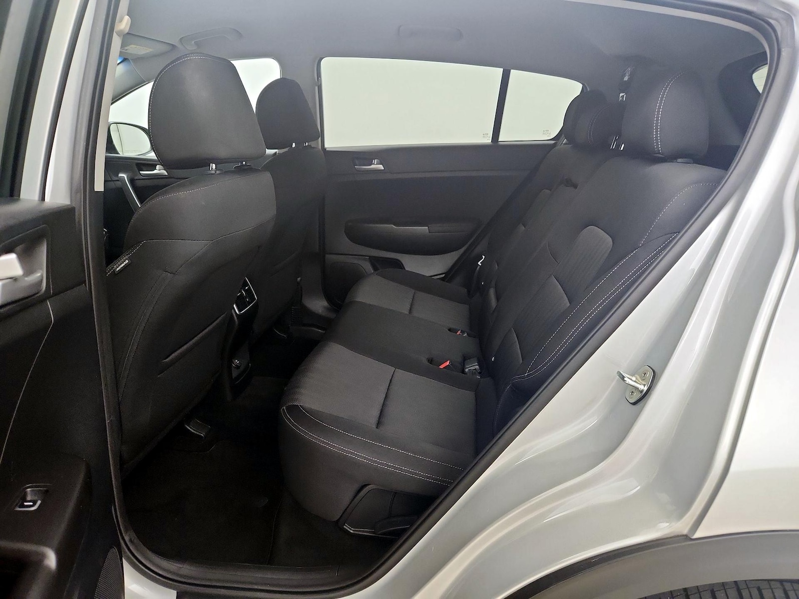 2021 Kia Sportage LX - Photo 20