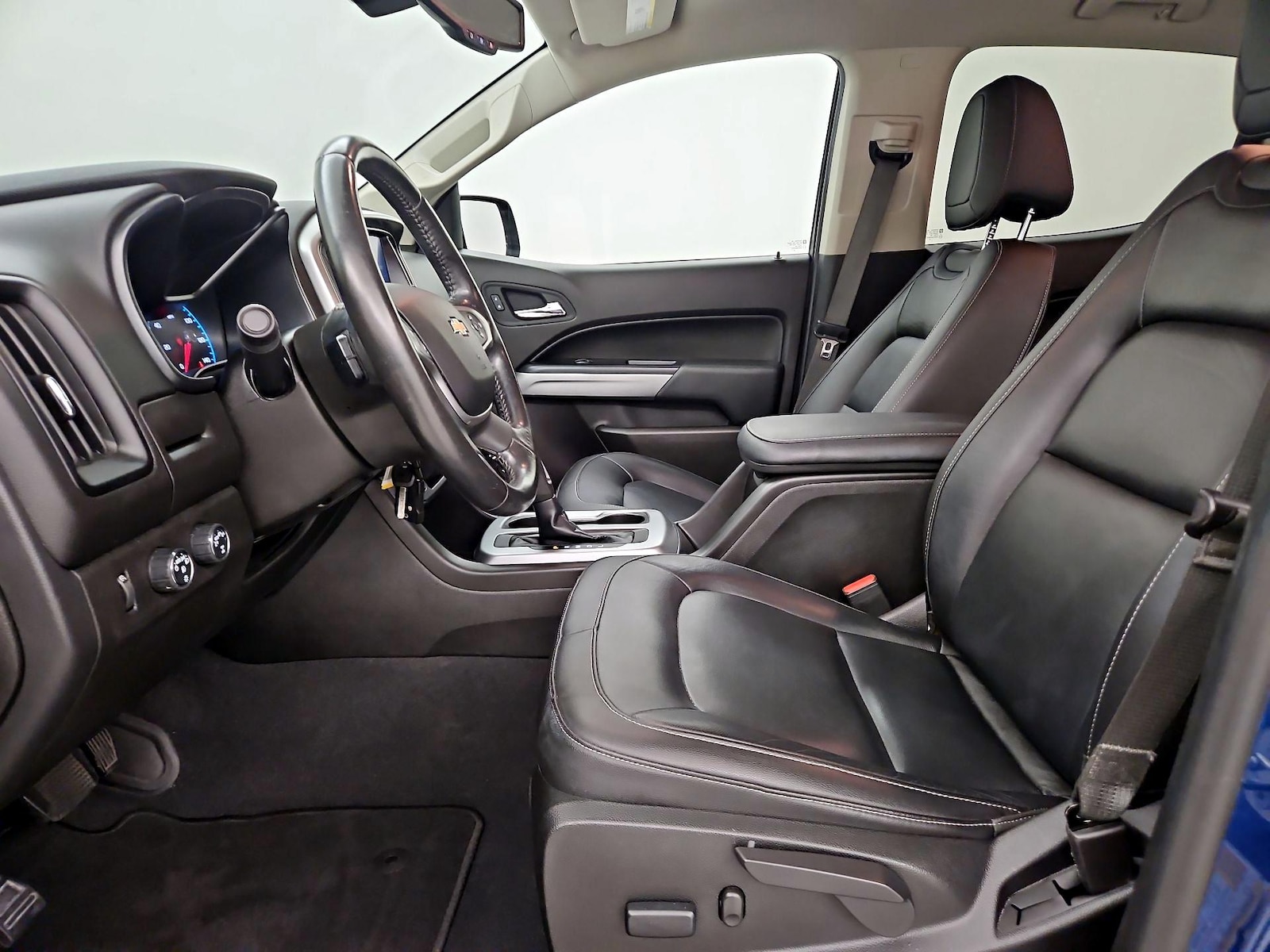 2019 Chevrolet Colorado LT - Photo 12