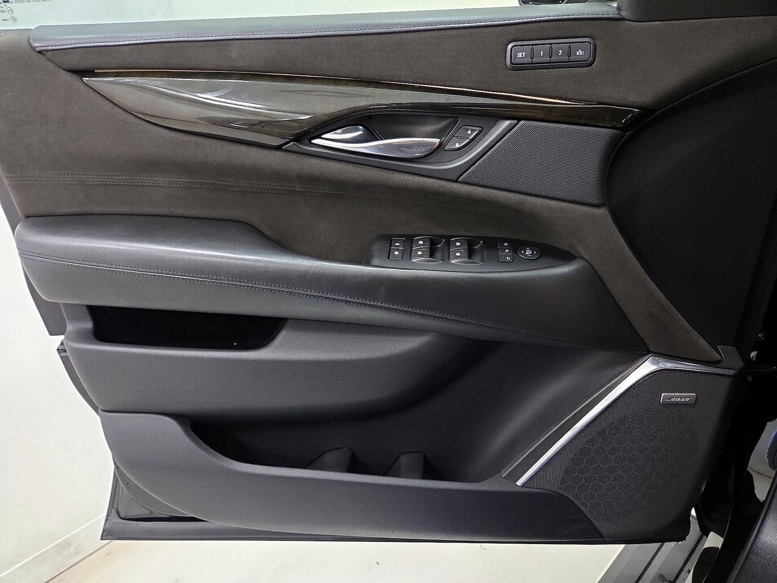 2018 Cadillac Escalade Platinum - Photo 13