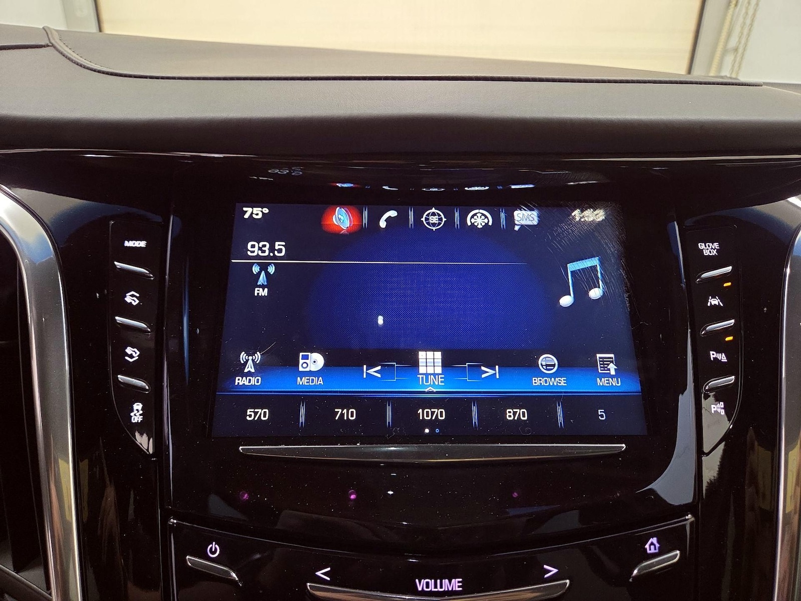 2018 Cadillac Escalade Platinum - Photo 16