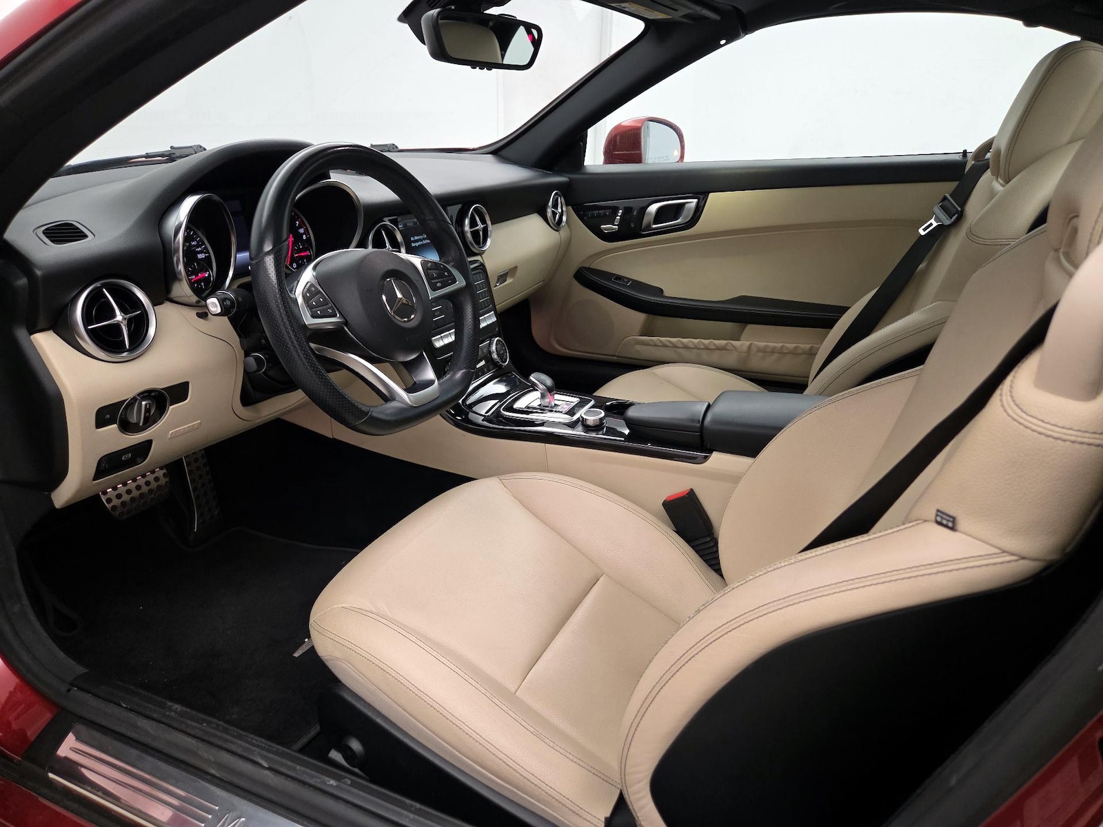 2019 Mercedes-Benz SLC Roadster SLC300 - Photo 12