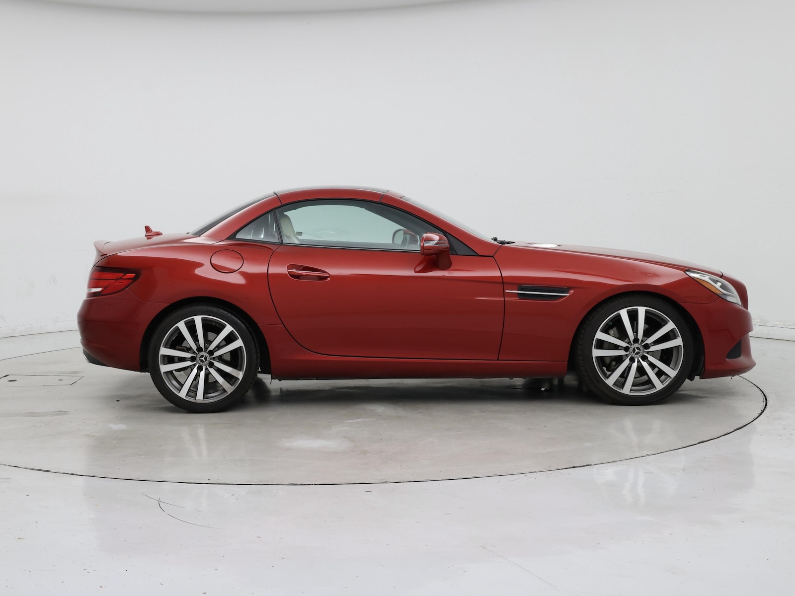 2019 Mercedes-Benz SLC Roadster SLC300 - Photo 8