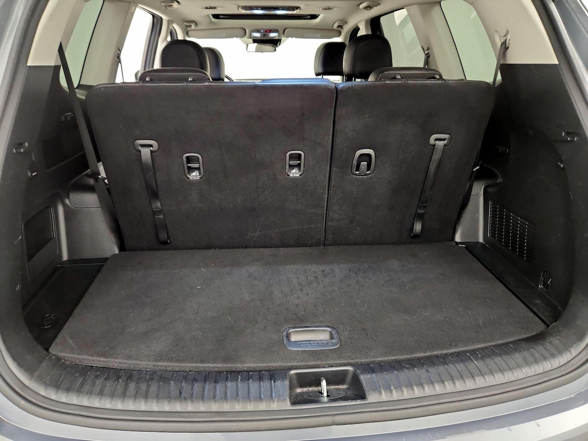 Trunk/Cargo (Seats Up)