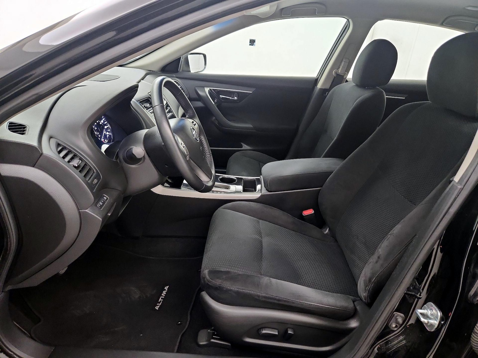 2014 Nissan Altima SV - Photo 12
