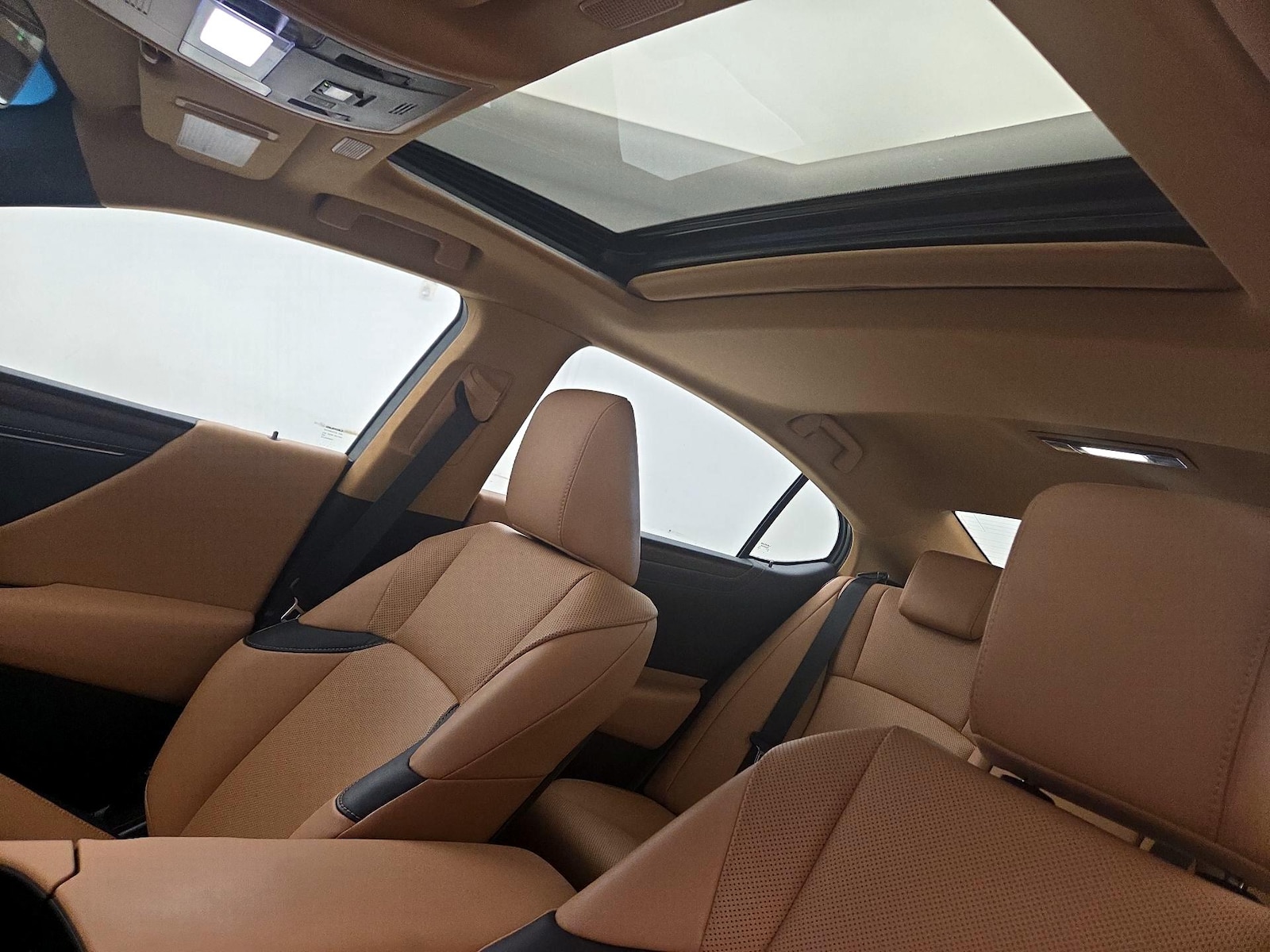 Sunroof(s) & Overhead Airbags