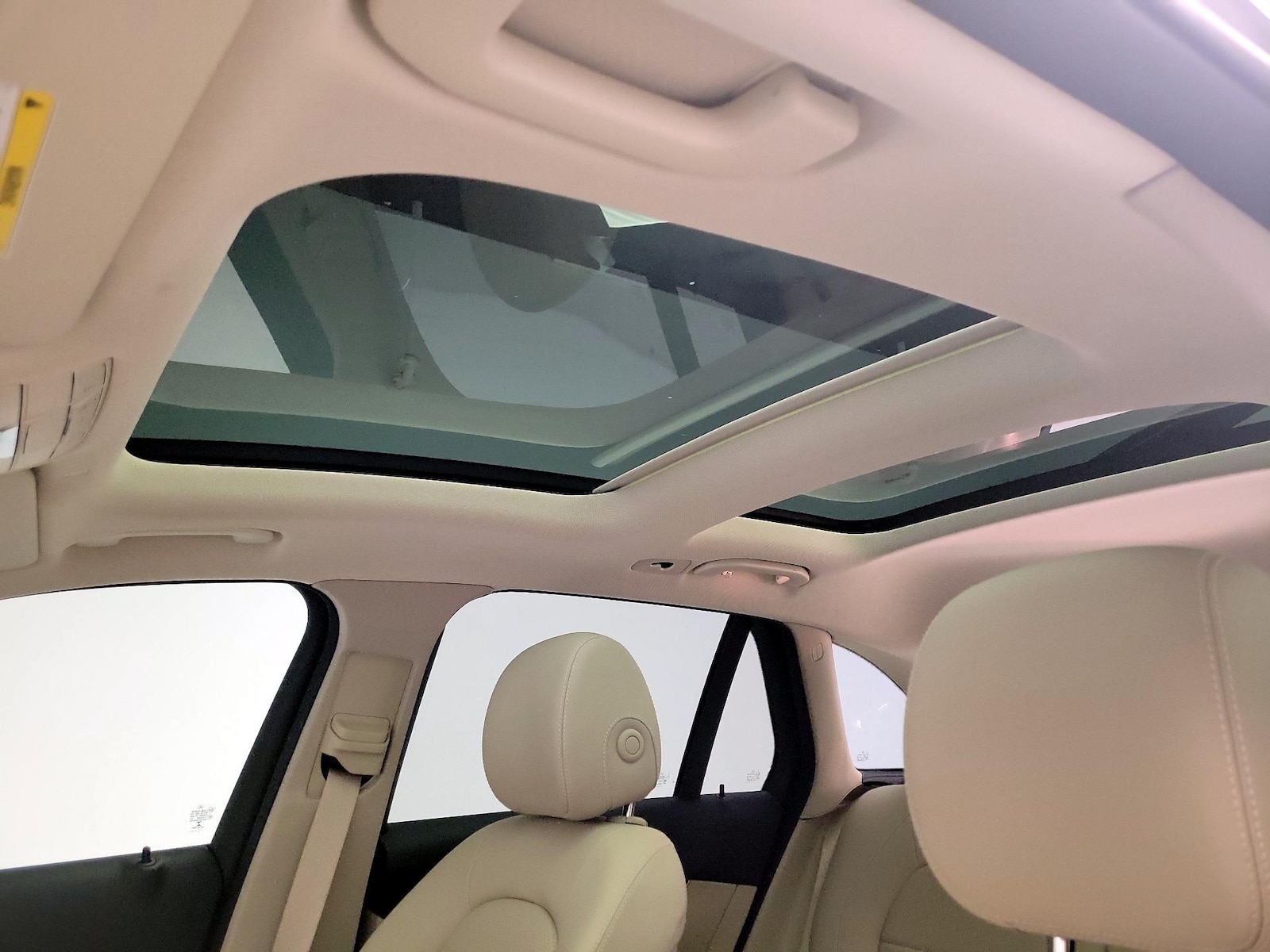 2022 Mercedes-Benz GLC GLC300 - Photo 20