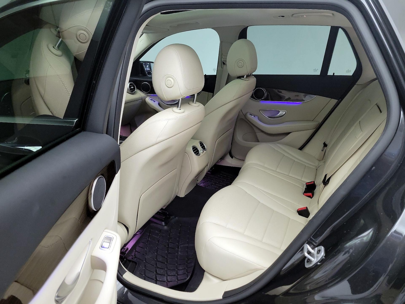 2022 Mercedes-Benz GLC GLC300 - Photo 21