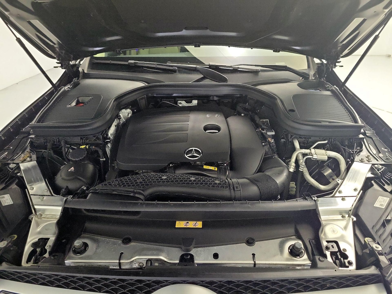 2022 Mercedes-Benz GLC GLC300 - Photo 24
