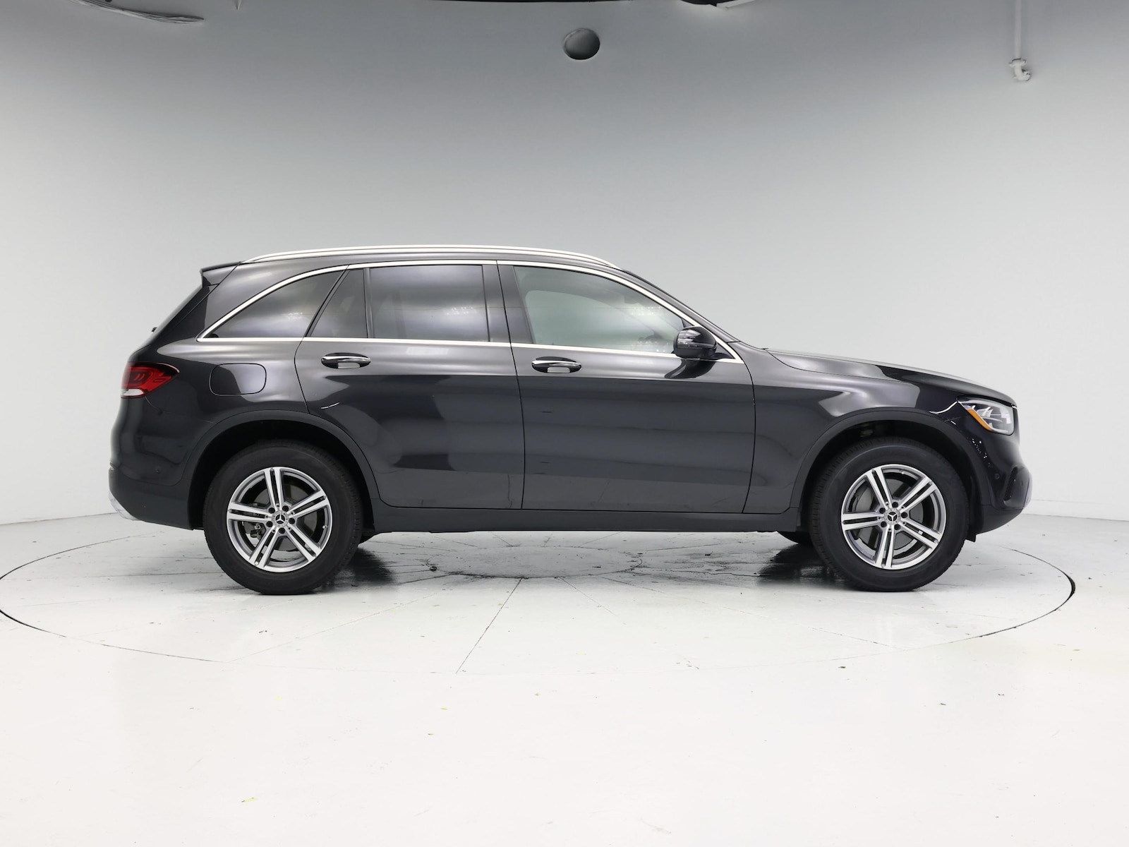 2022 Mercedes-Benz GLC GLC300 - Photo 8