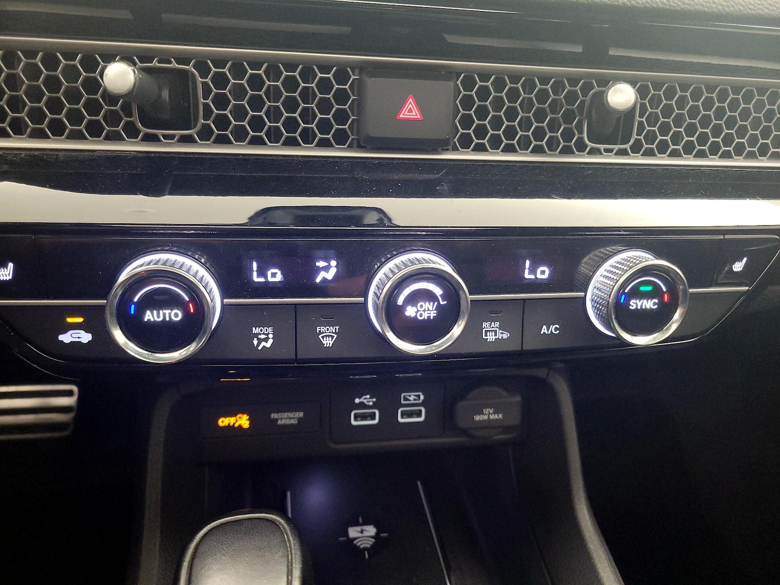 2022 Honda Civic Hatchback Sport Touring - Photo 18