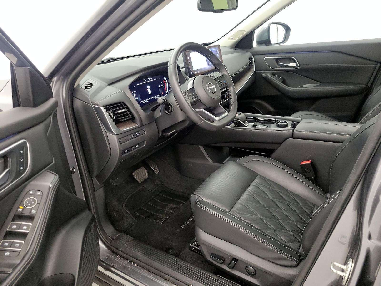 2024 Nissan Rogue Platinum - Photo 12