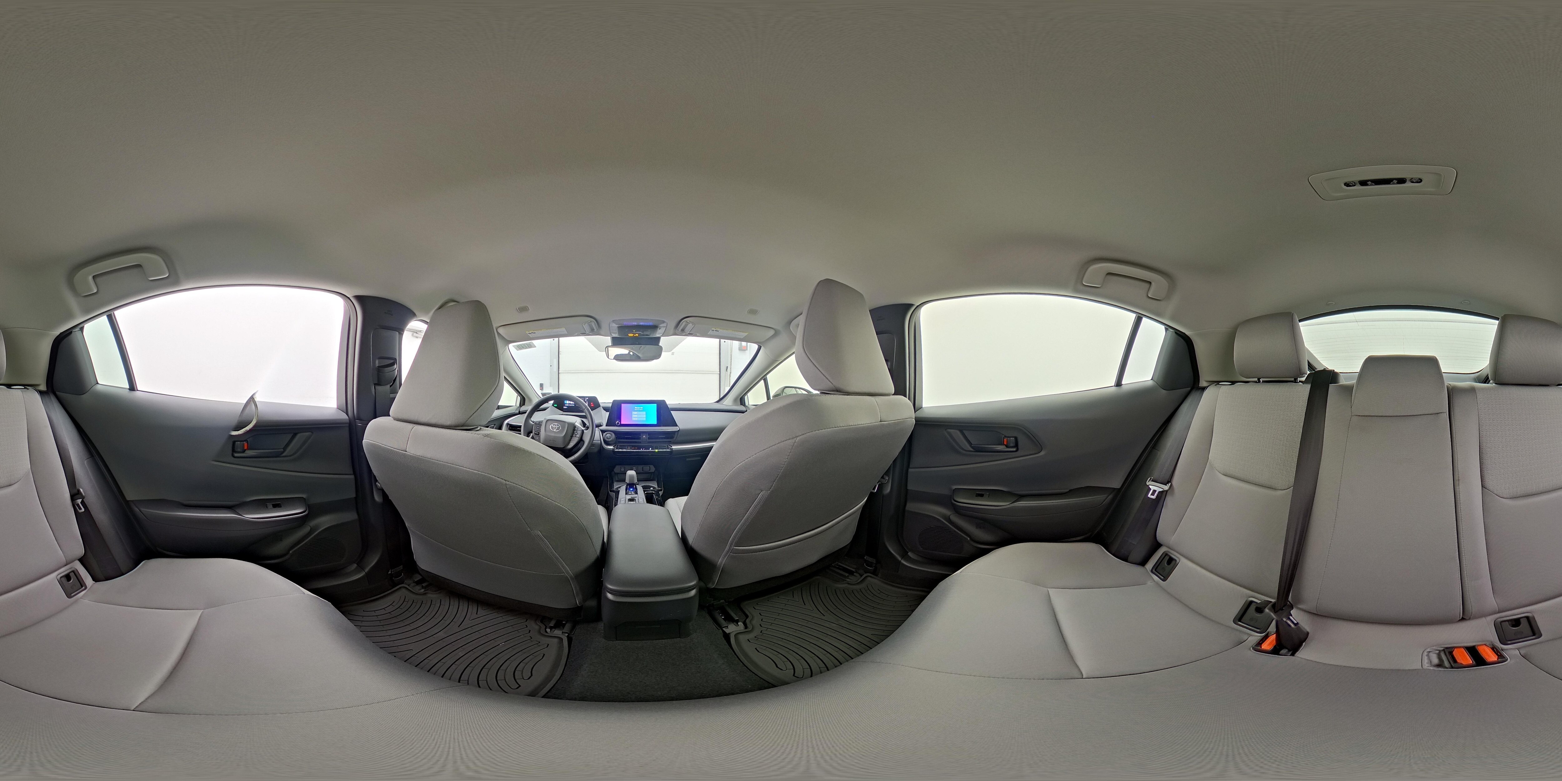 2025 Toyota Prius LE - Photo 26