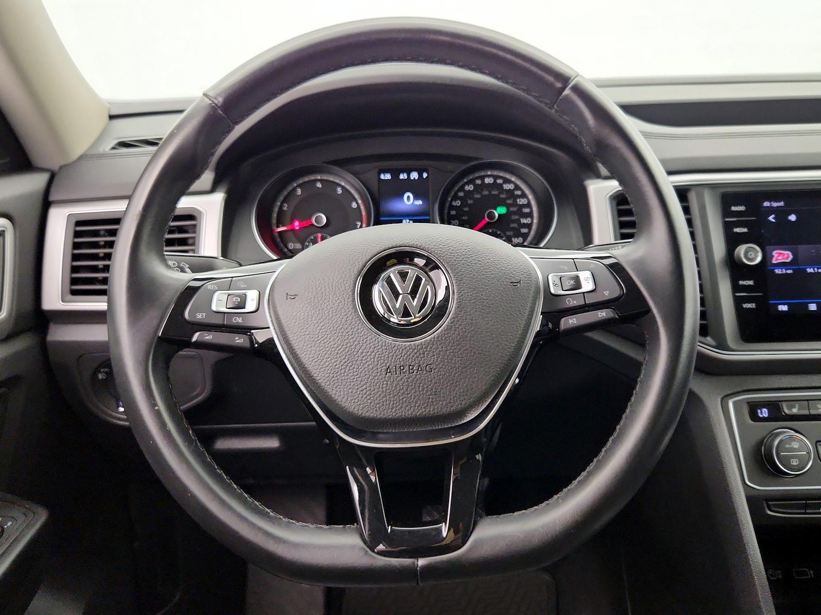 2018 Volkswagen Atlas SE w/Tech - Photo 11