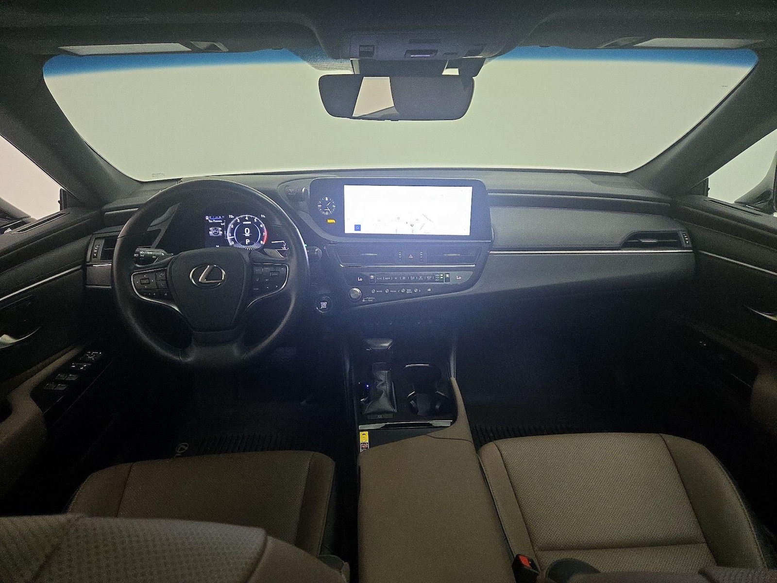 2025 Lexus ES 350 - Photo 10