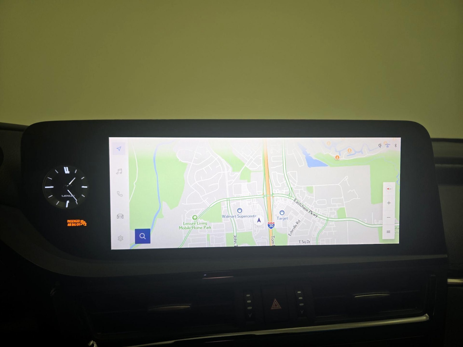 2025 Lexus ES 350 - Photo 15