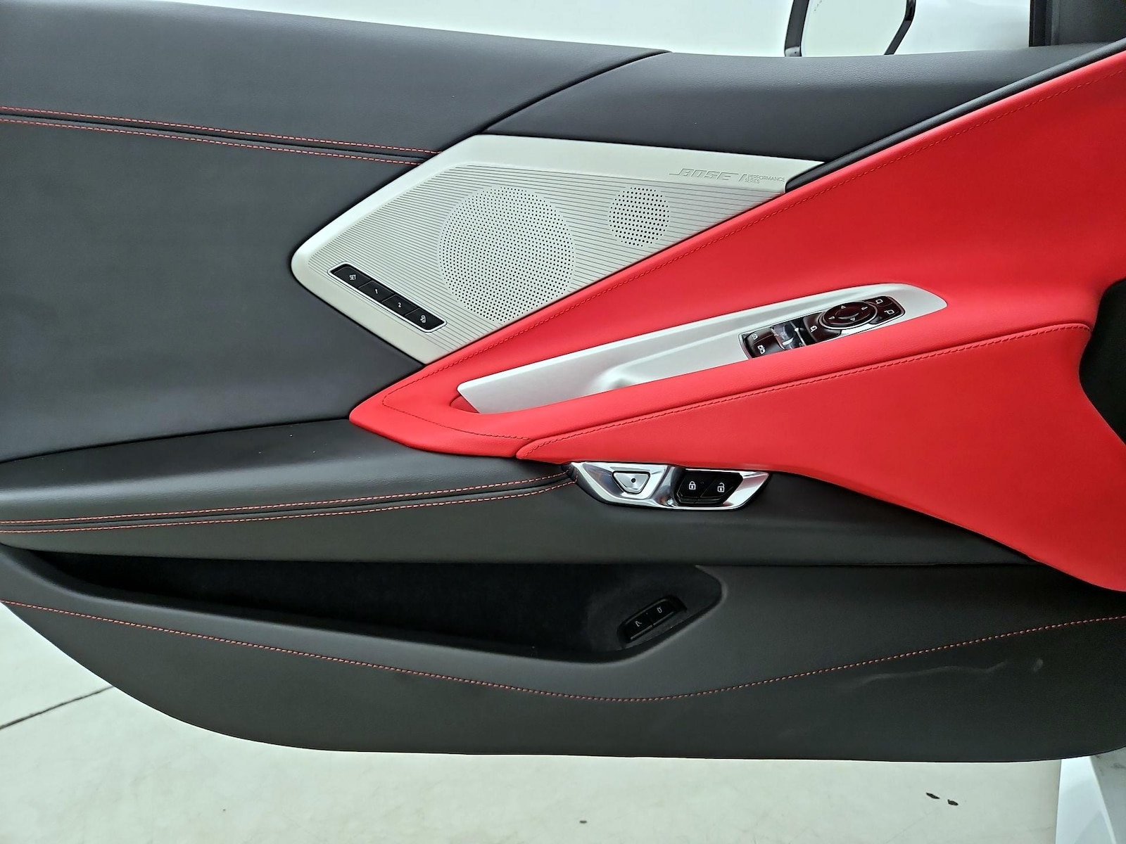 2023 Chevrolet Corvette 2LT - Photo 13