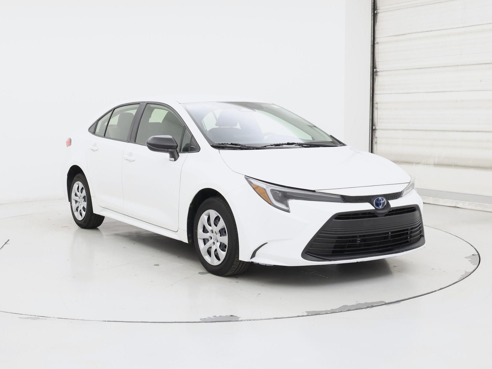 2024 Toyota Corolla LE - Photo 2