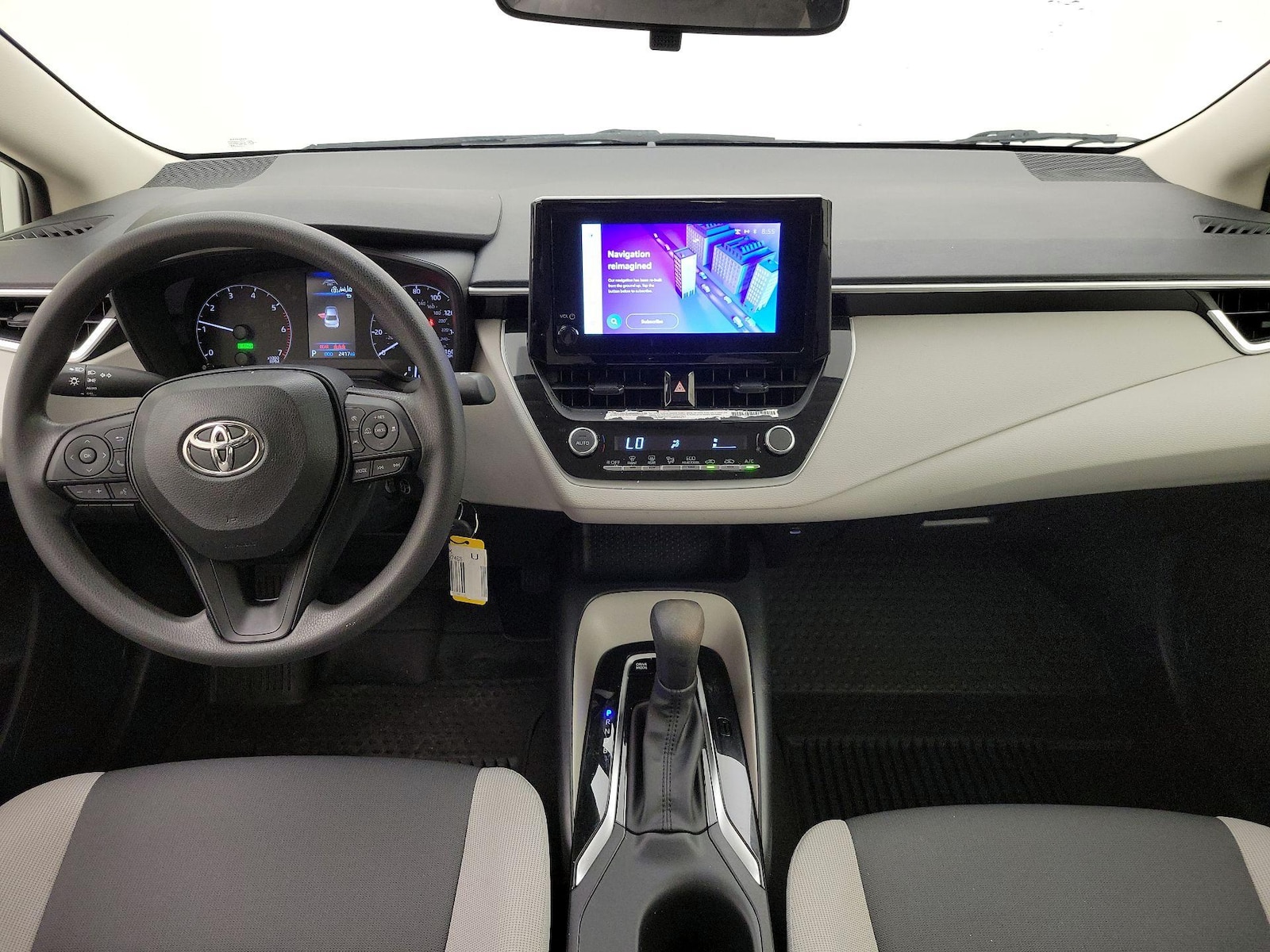 2024 Toyota Corolla LE - Photo 10