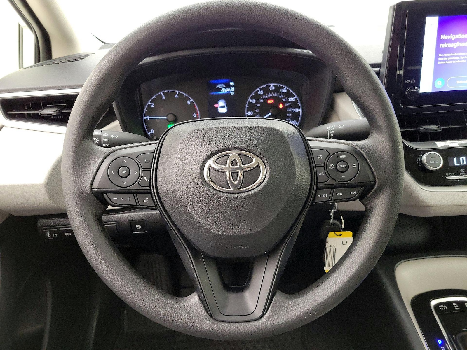 2024 Toyota Corolla LE - Photo 11