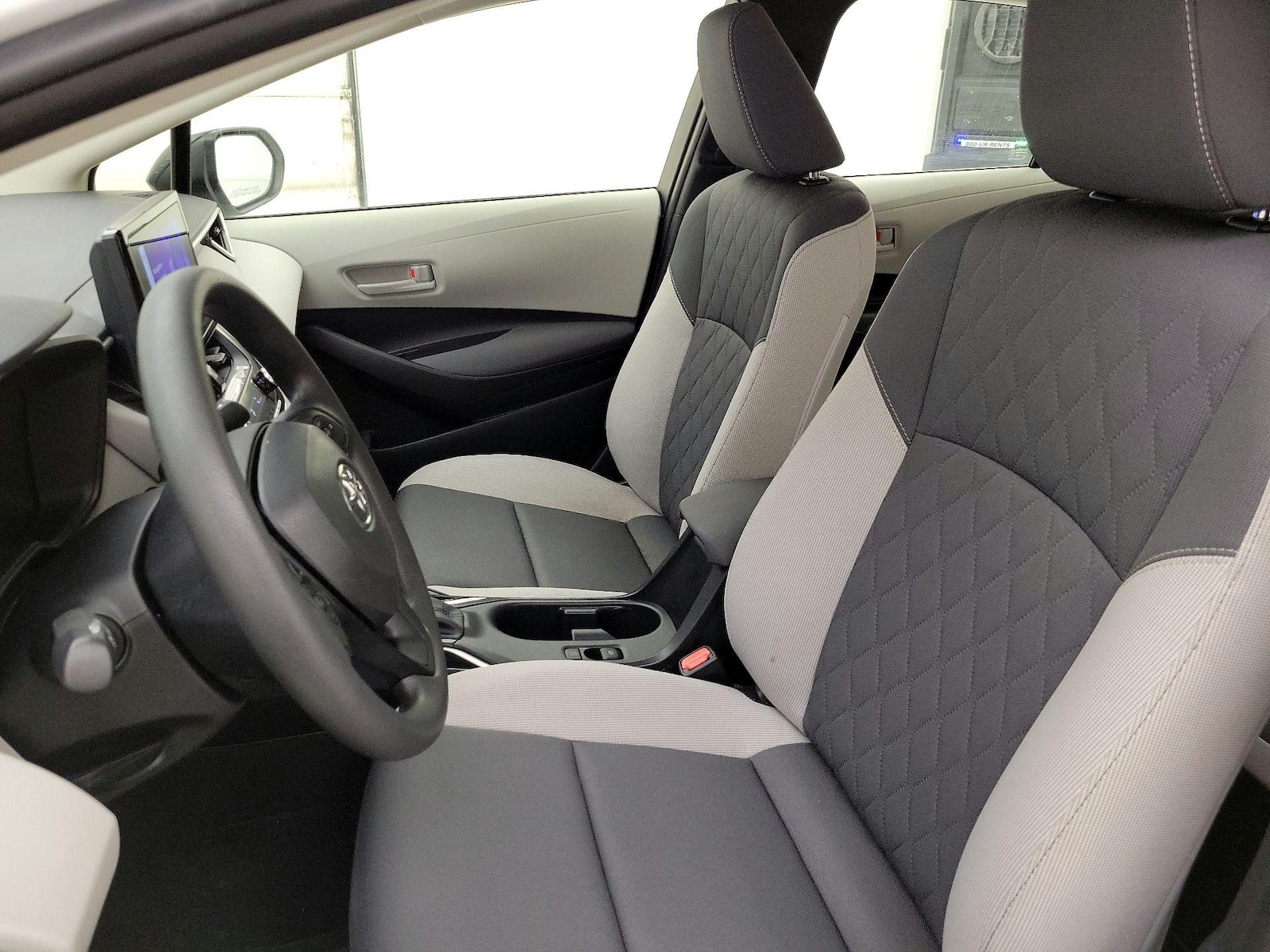 2024 Toyota Corolla LE - Photo 12
