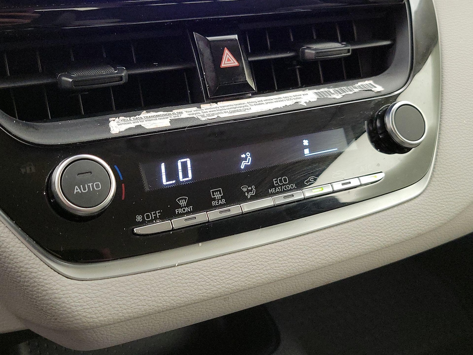 2024 Toyota Corolla LE - Photo 17