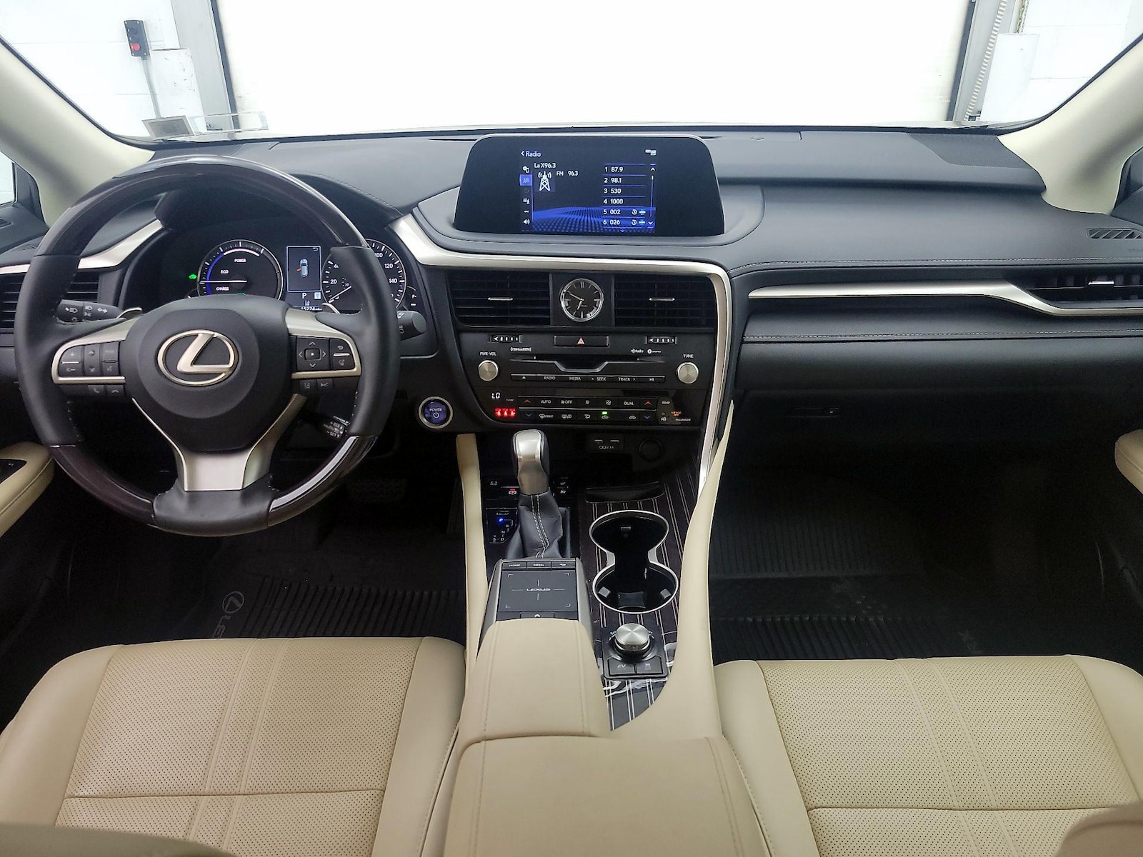 Apple CarPlay® & Android Auto™