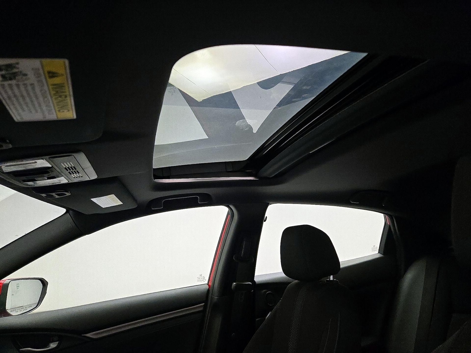 Sunroof(s) & Overhead Airbags