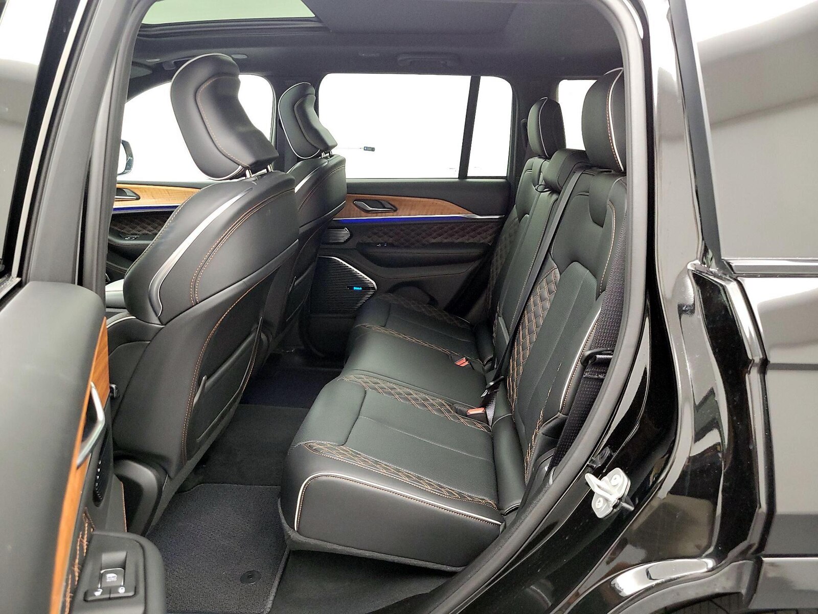 Rear Air Conditioning