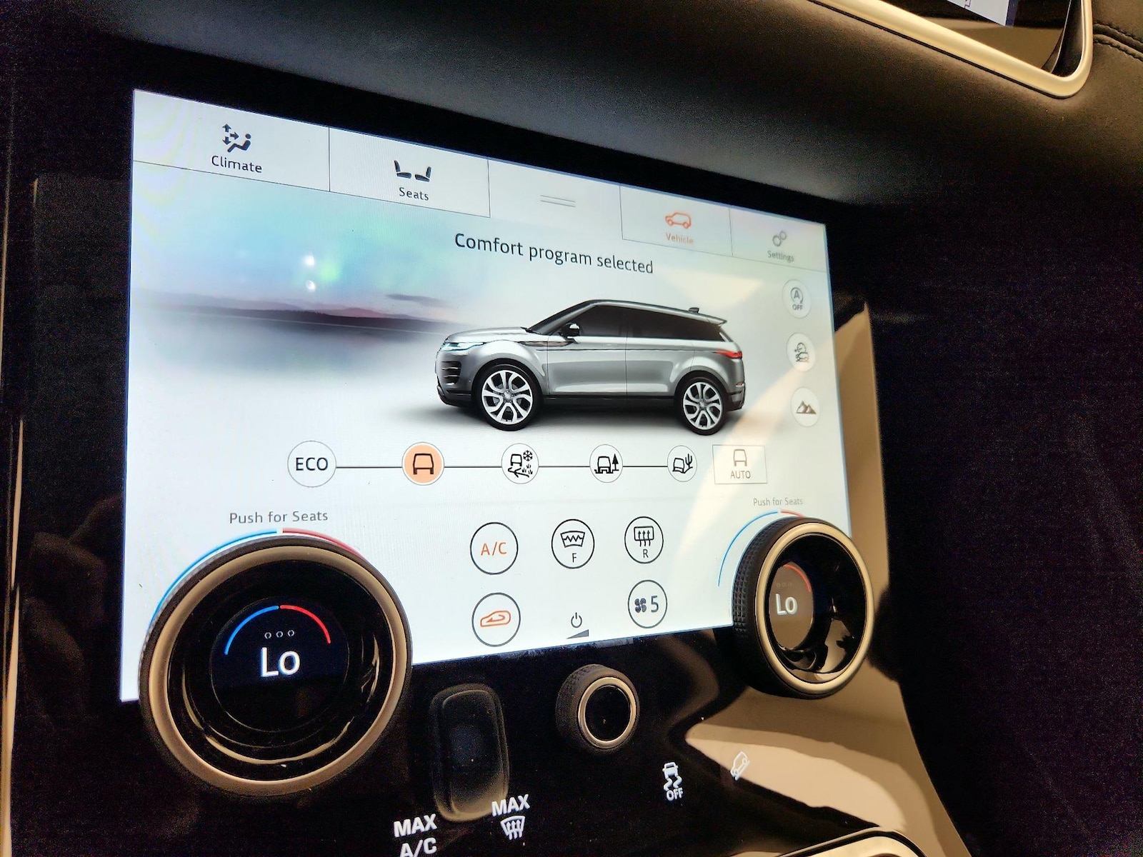 2020 Land Rover Range Rover Evoque SE - Photo 18