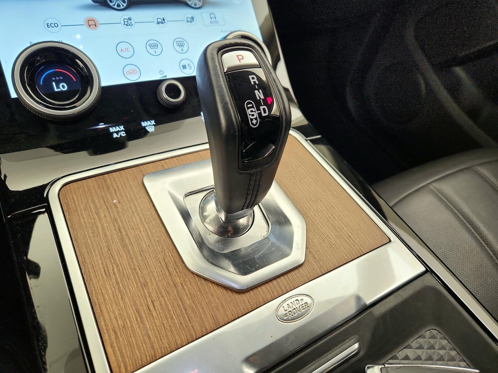 2020 Land Rover Range Rover Evoque SE - Photo 19