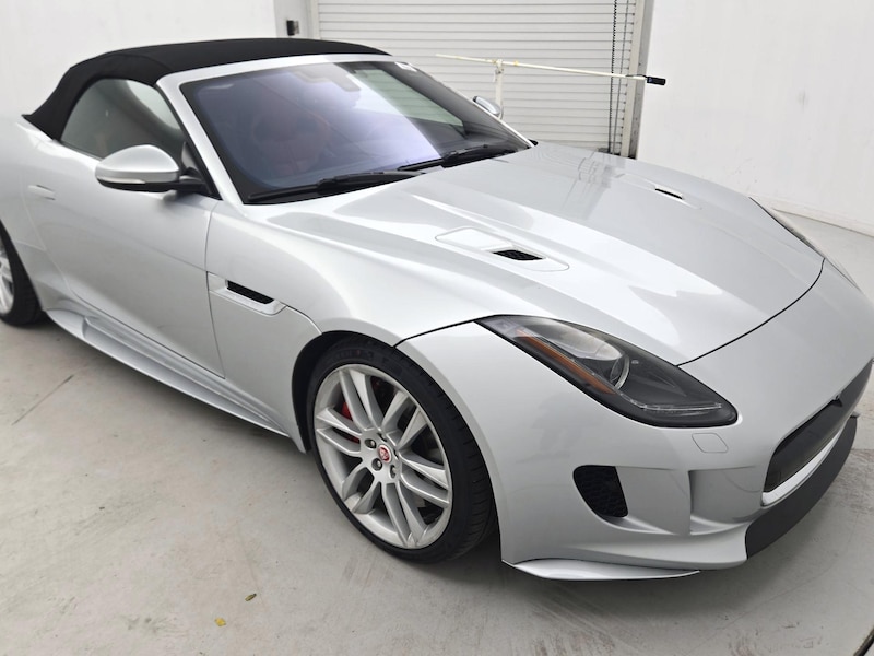 2017 Jaguar F-Type R