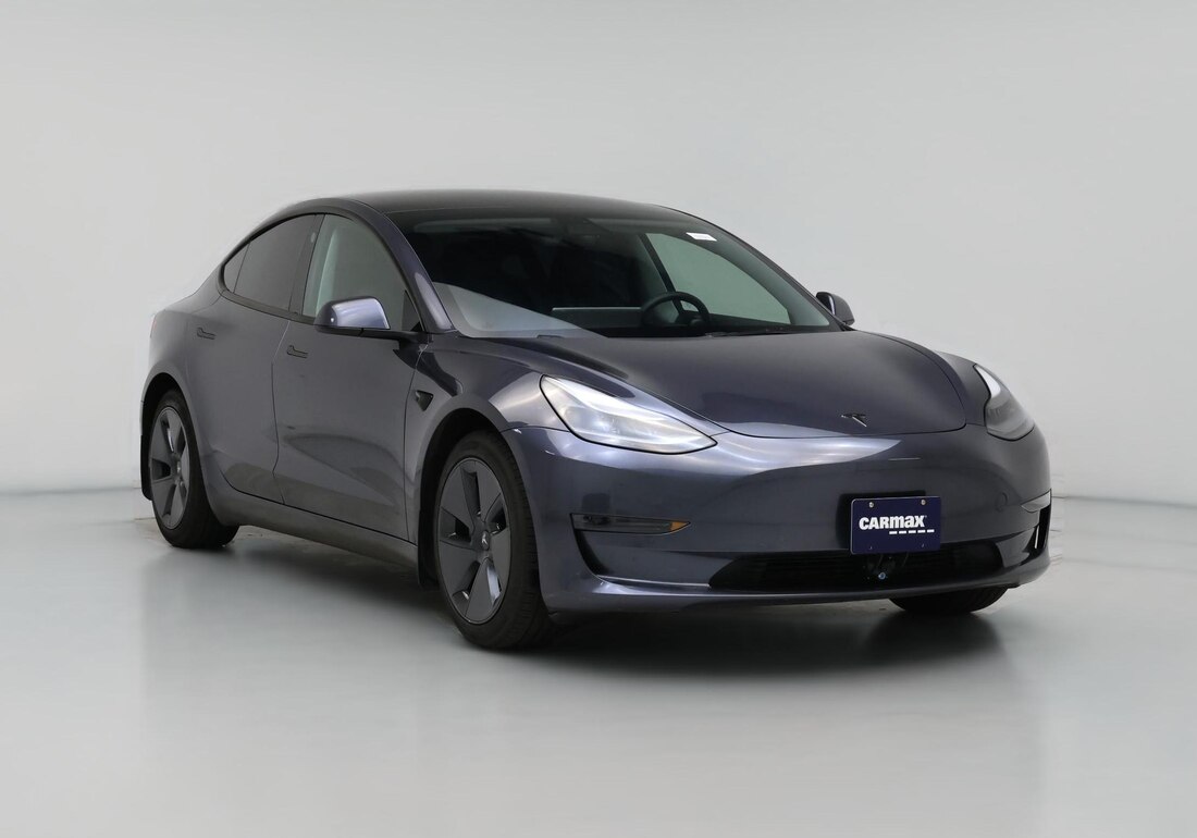 2022 Tesla Model 3 Rear-Wheel Drive in Gray — CarMax photo