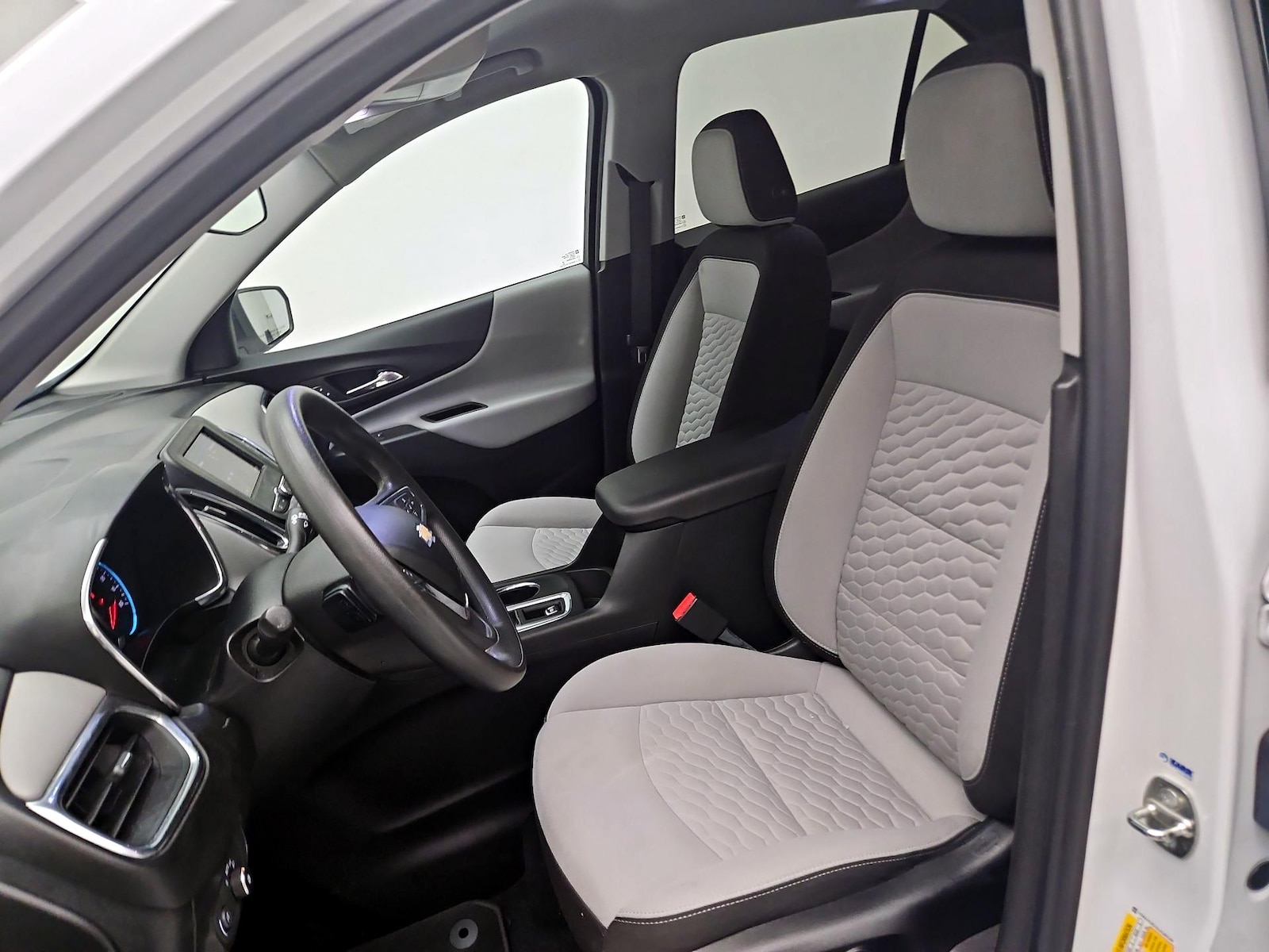 2020 Chevrolet Equinox LT - Photo 12