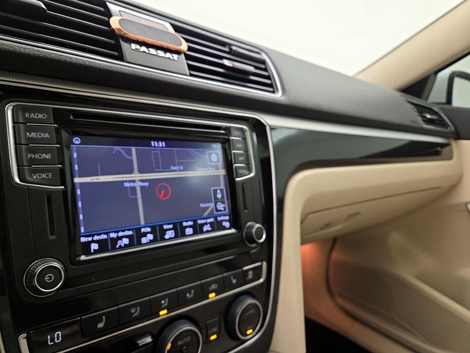 2019 Volkswagen Passat SE R-Line - Photo 15