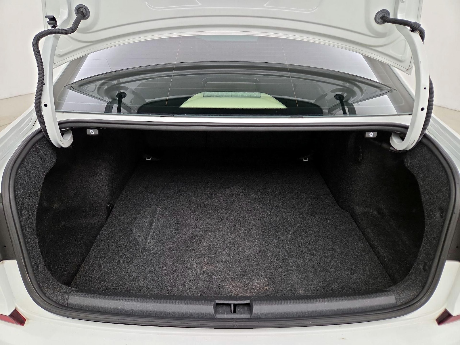 2019 Volkswagen Passat SE R-Line - Photo 22