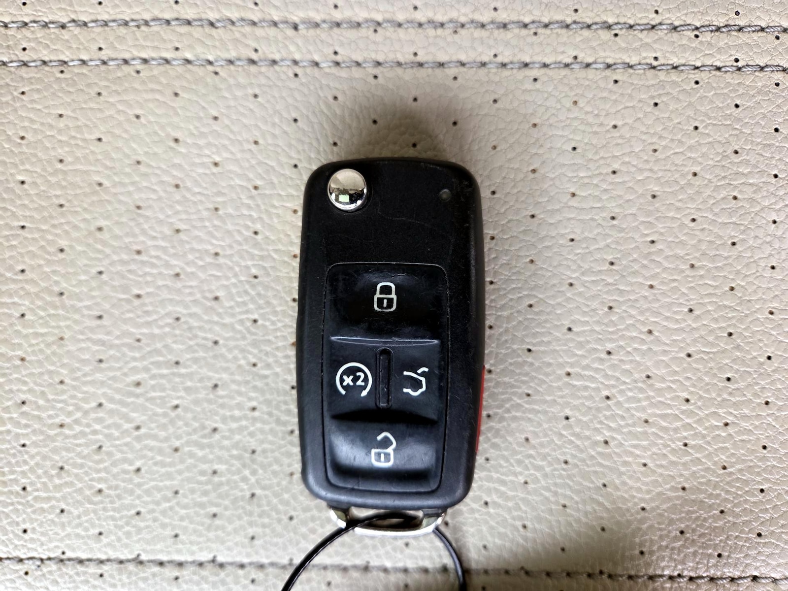 2019 Volkswagen Passat SE R-Line - Photo 24