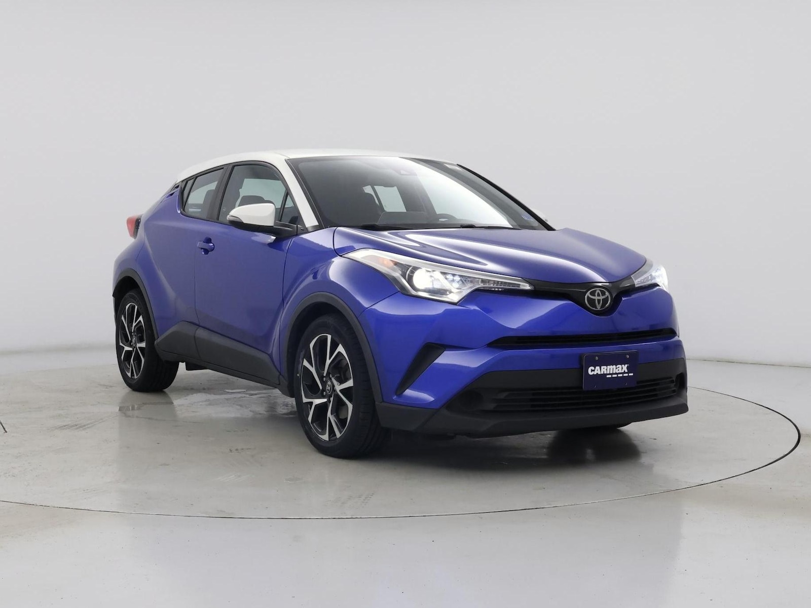 2019 Toyota C-HR XLE - Photo 2