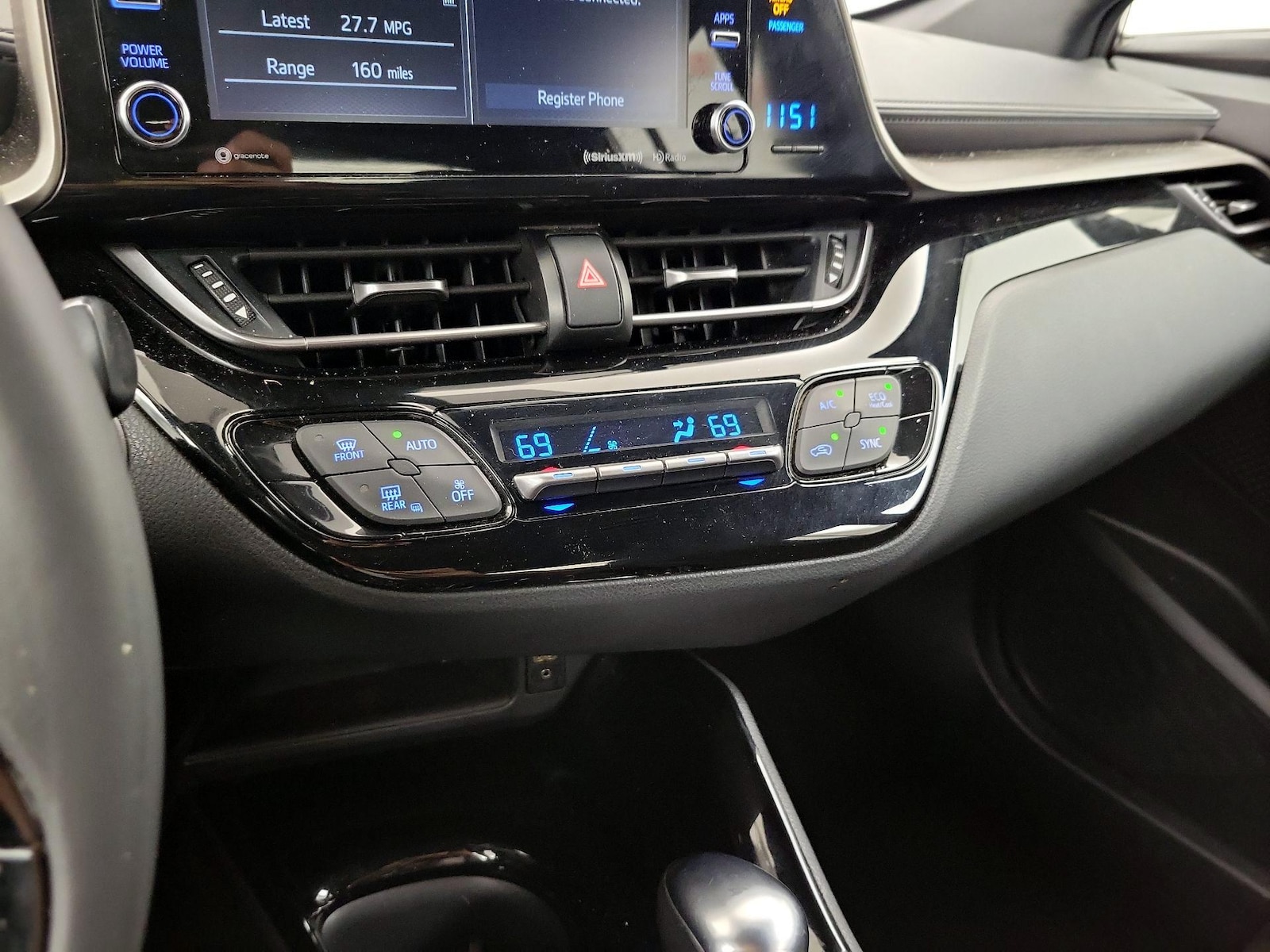 2019 Toyota C-HR XLE - Photo 17