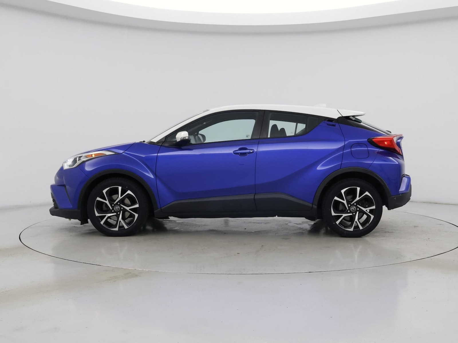 2019 Toyota C-HR XLE - Photo 4